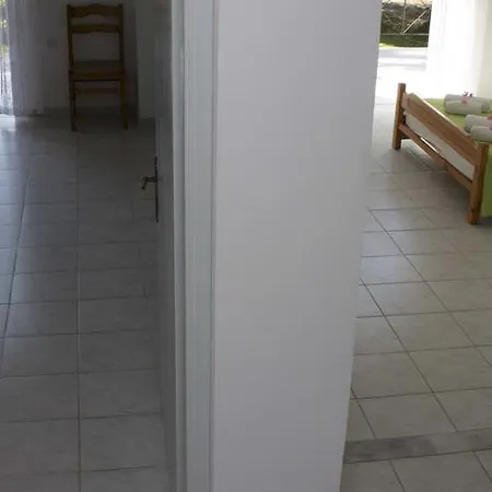 Olive Grove Apts Апартаменты