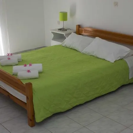 Olive Grove Apts Литакия